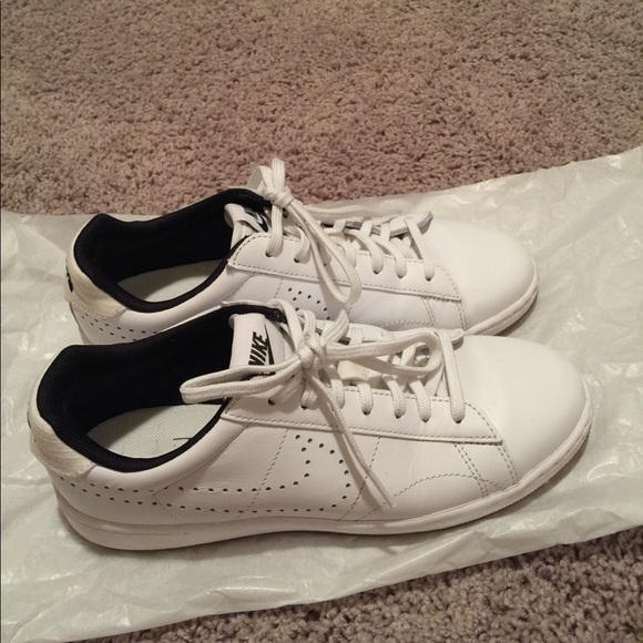 le scarpe nike tennis classic ultra cuoio scarpe poshmark le scarpe nike tennis classic ultra cuoio scarpe poshmark